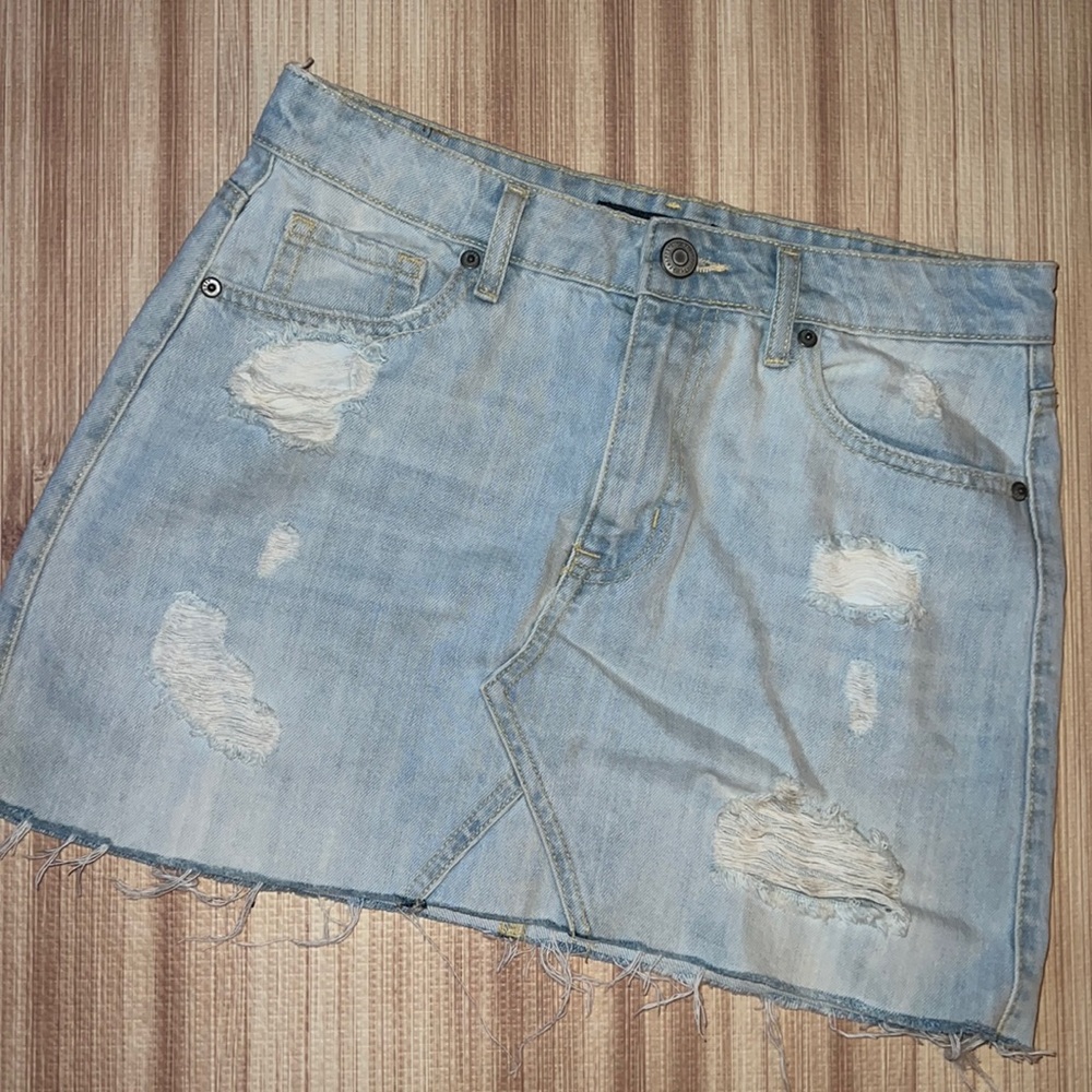 Aeropostale light distressed denim skirt
